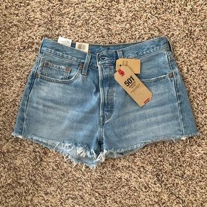 501 High Rise Levi Shorts
